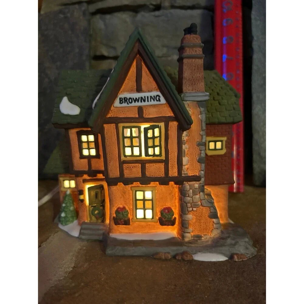 Dept 56 Heritage Dickens Village “Browning Cottage” #5824-6 w/ box & light